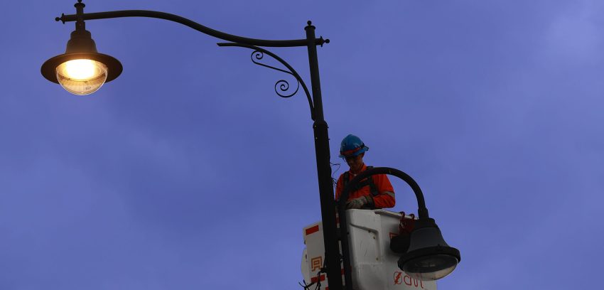 Electricidad, labores de mantenimiento de la infraestructura eléctrica